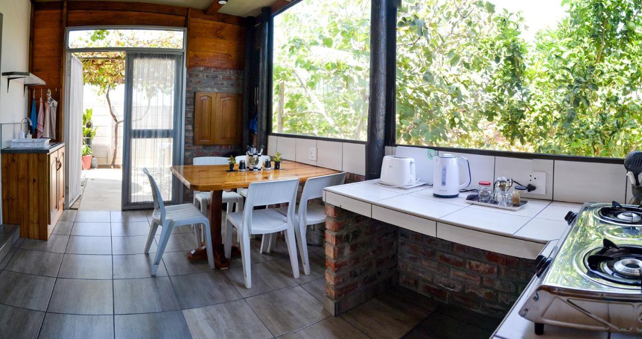 Palm Cottage - Colchester - 5Km From Elephant Park Экстерьер фото
